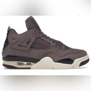 Jordan 4 Retro SP
A Ma Maniére Violet Ore